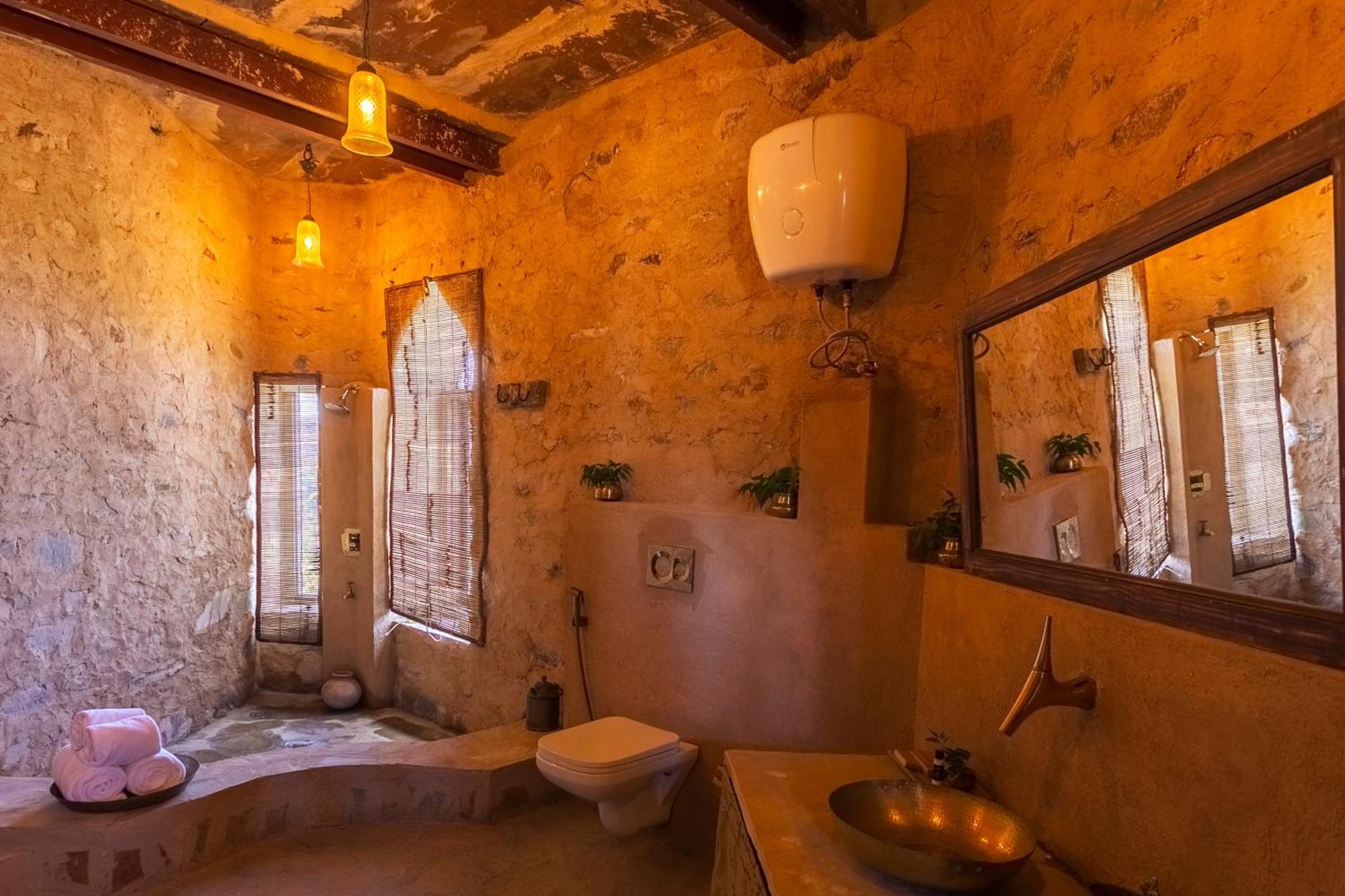 Manmatha A Luxury Retreat Bed & Breakfast Удайпур Екстериор снимка