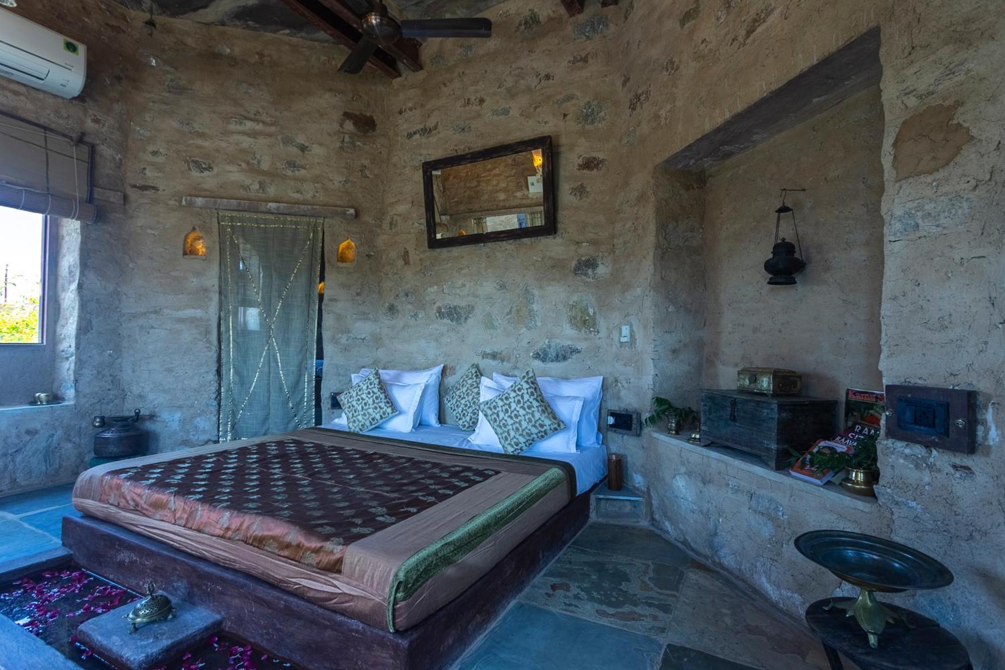Manmatha A Luxury Retreat Bed & Breakfast Удайпур Екстериор снимка