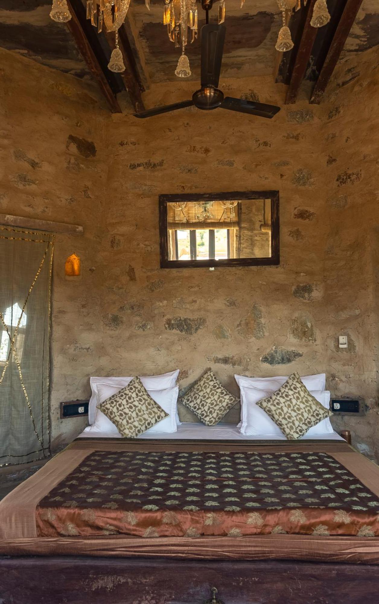 Manmatha A Luxury Retreat Bed & Breakfast Удайпур Екстериор снимка