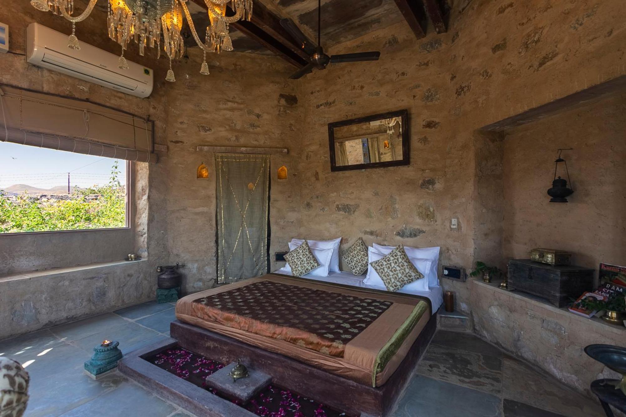 Manmatha A Luxury Retreat Bed & Breakfast Удайпур Екстериор снимка